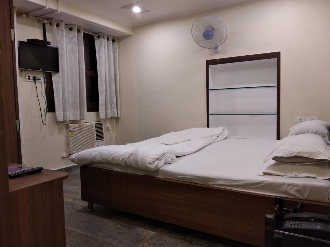 瓦拉纳西 阿吉旅馆酒店 外观 照片