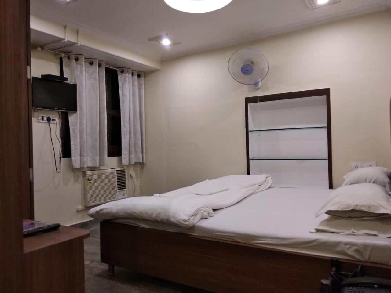 瓦拉纳西 阿吉旅馆酒店 外观 照片